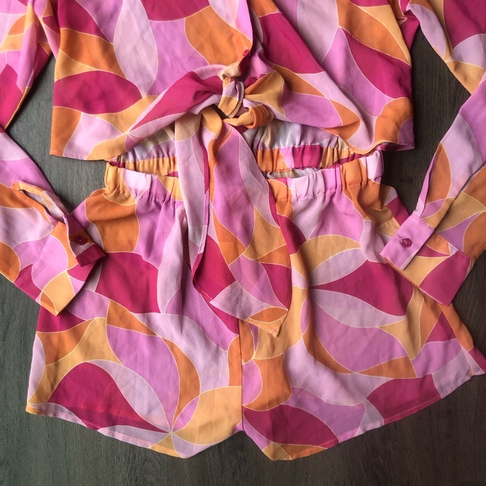 Lovers + Friends Feelin Groovy Romper Size S Pink Sheer Resort Vacation Tropical - Picture 5 of 11